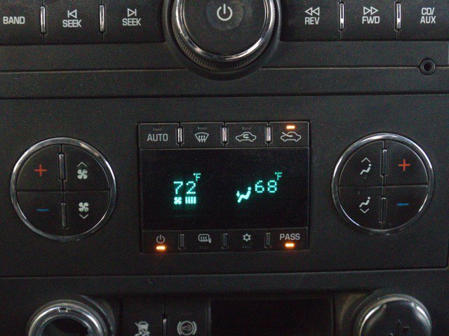 Used 2011 GMC Sierra 3500 SLE w/ SLE Preferred Package image 23