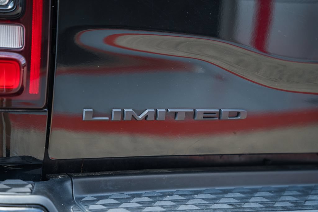 Used 2024 RAM 3500 Limited w/ Night Edition AWD/4WD image 10