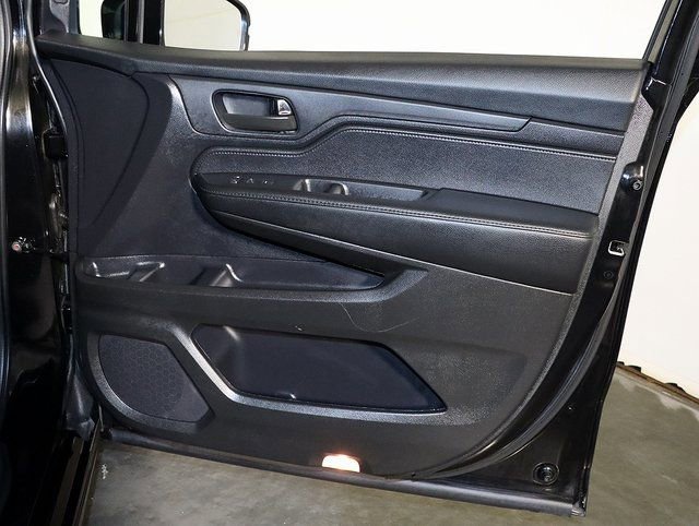 Used 2025 Honda Odyssey Sport-L image 31
