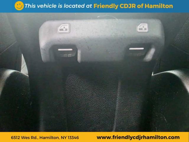 Used 2023 Jeep Gladiator Sport AWD/4WD image 12