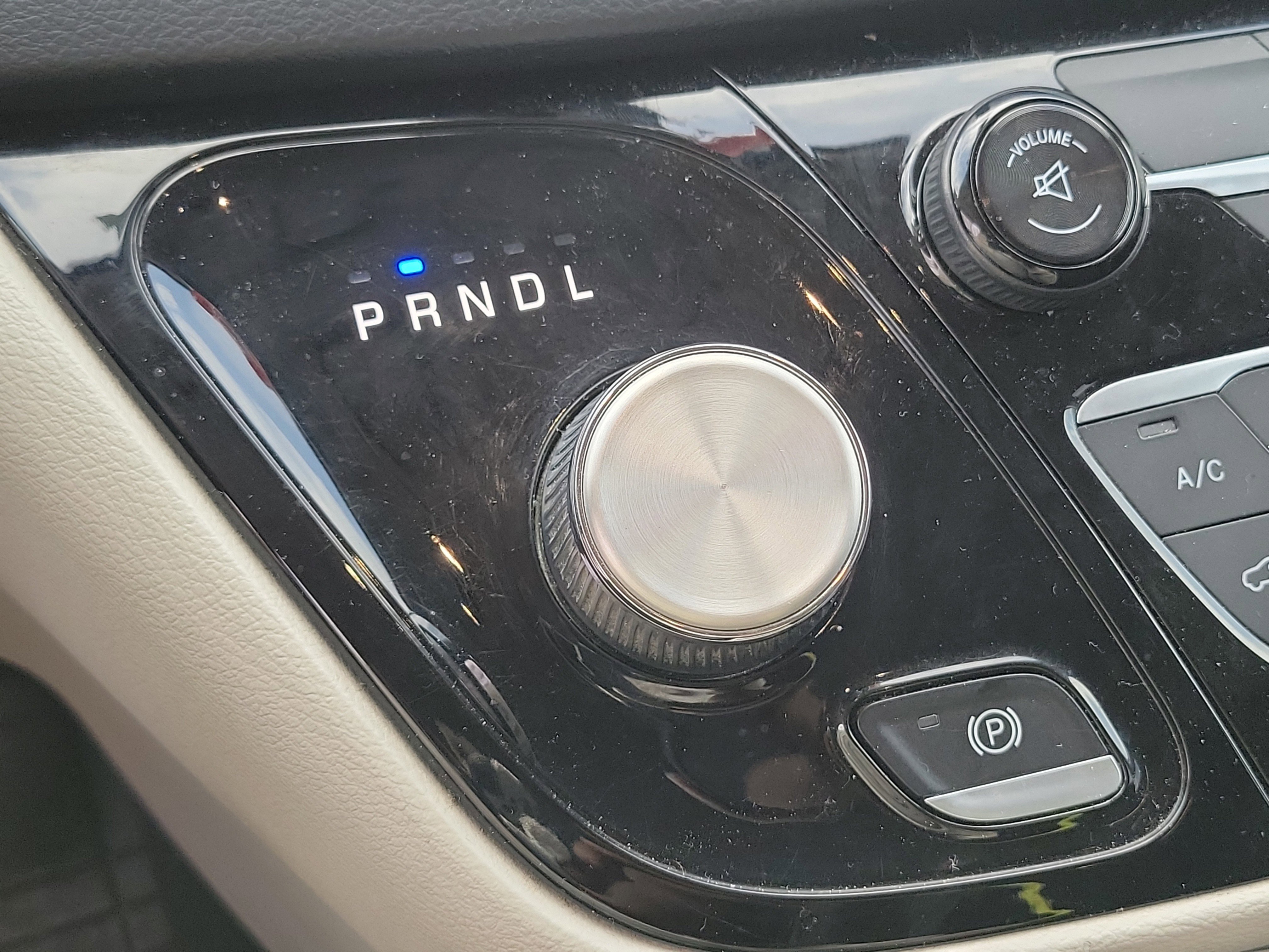 Used 2017 Chrysler Pacifica Touring image 18