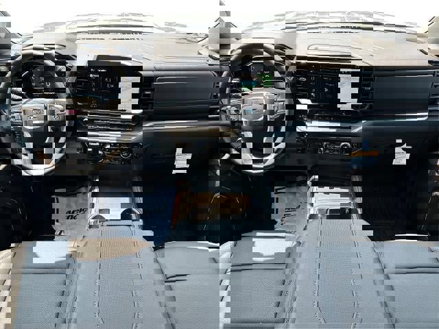 New 2025 GMC Sierra 2500 SLT w/ SLT Premium Package image 13