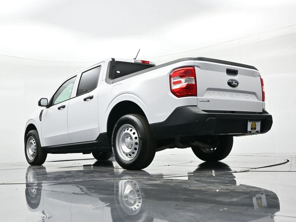 Used 2025 Ford Maverick XL w/ Equipment Group 102A image 21