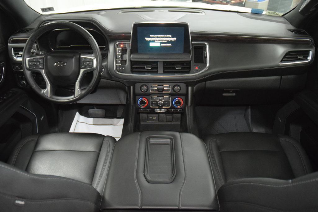 Used 2023 Chevrolet Tahoe Z71 w/ Luxury Package AWD/4WD image 32