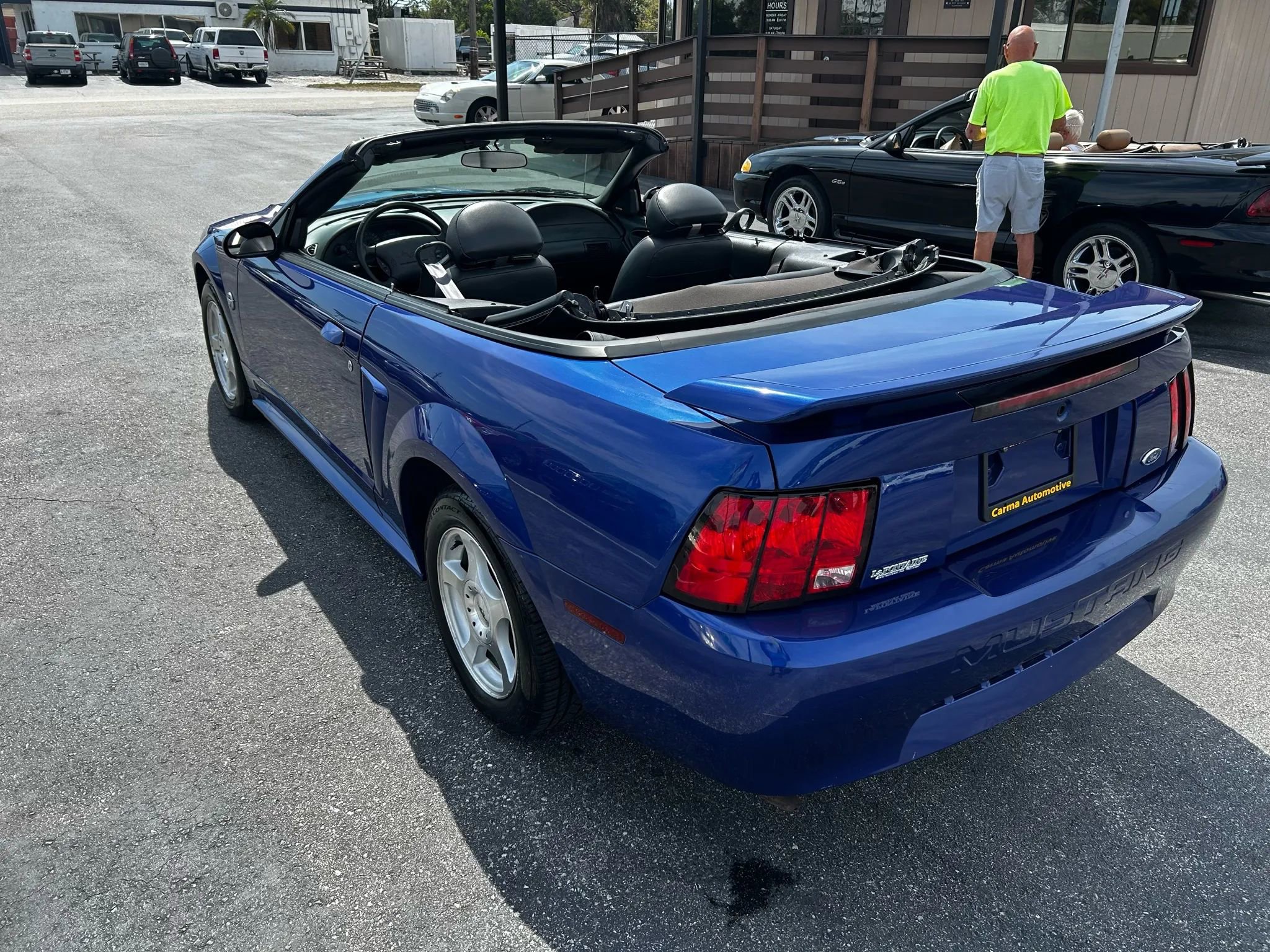 Used 2004 Ford Mustang Deluxe Convertible RWD image 4