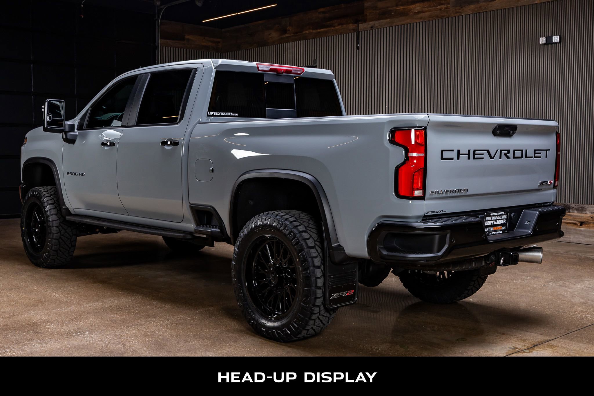 Used 2025 Chevrolet Silverado 2500 ZR2 w/ Technology Package image 7