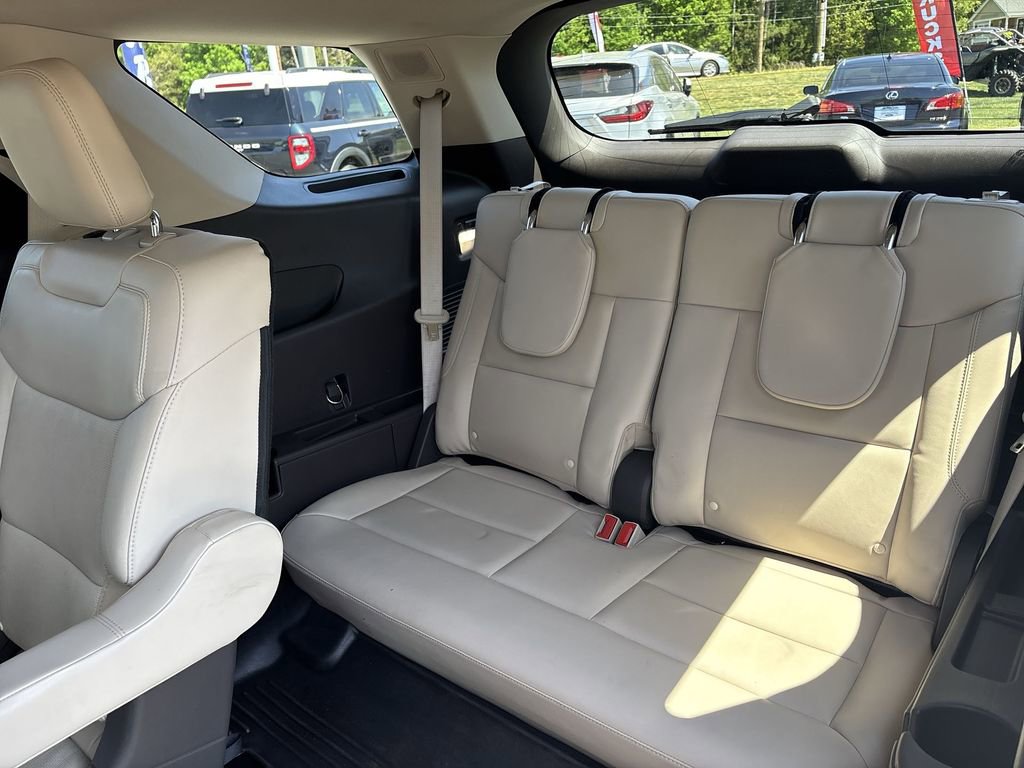 Used 2022 Ford Explorer Platinum w/ Equipment Group 601A image 27