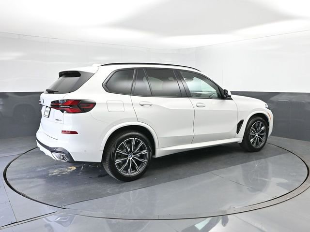 New 2026 BMW X5 sDrive40i image 15