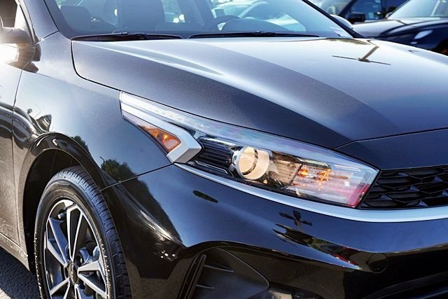 Used 2023 Kia Forte LXS FWD image 11