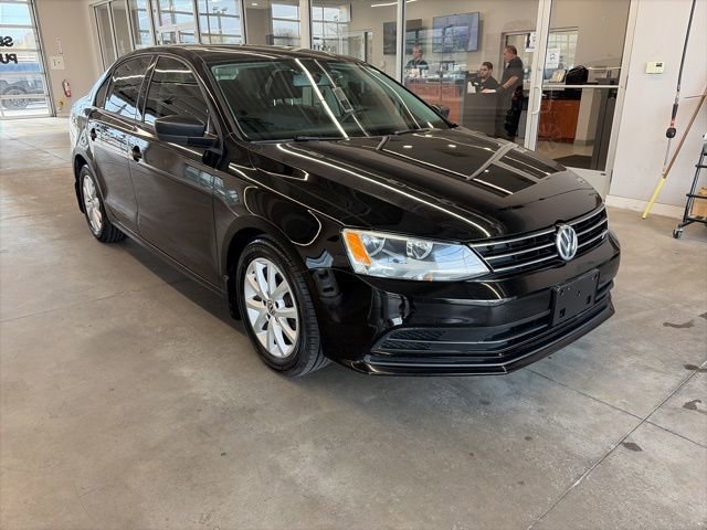 Used 2015 Volkswagen Jetta SE FWD image 3