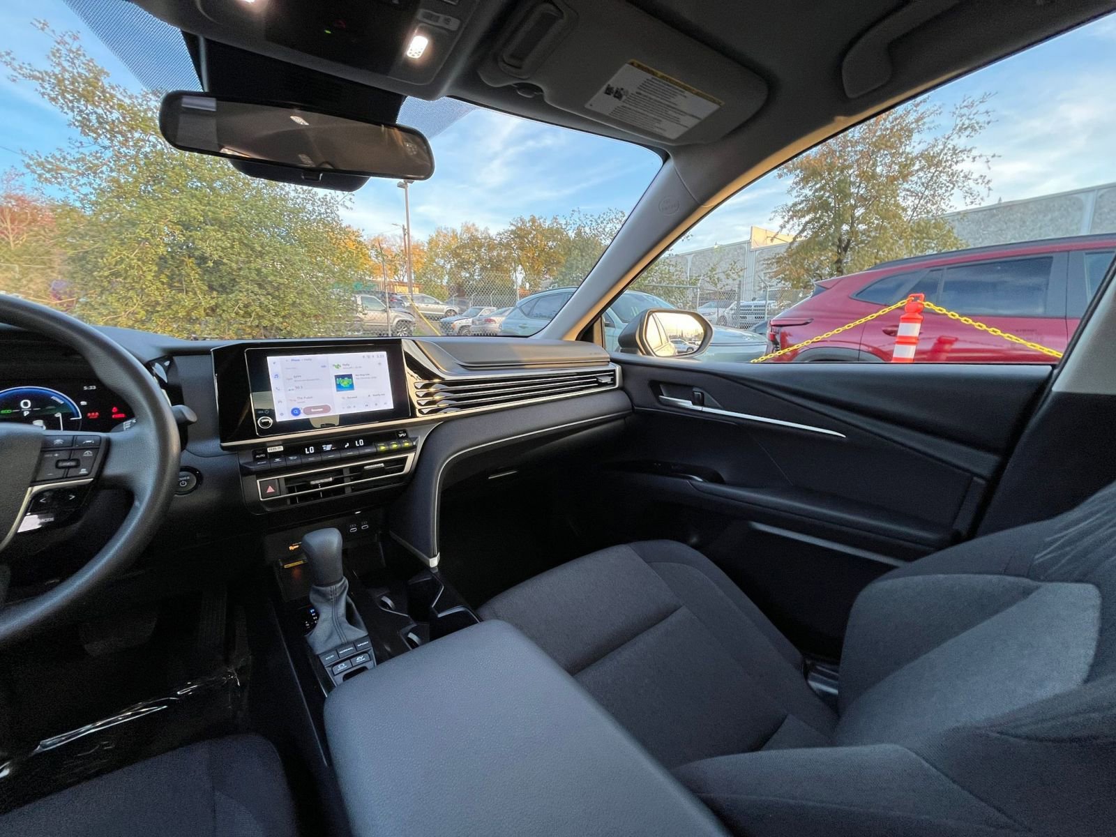 Used 2025 Toyota Camry LE image 34