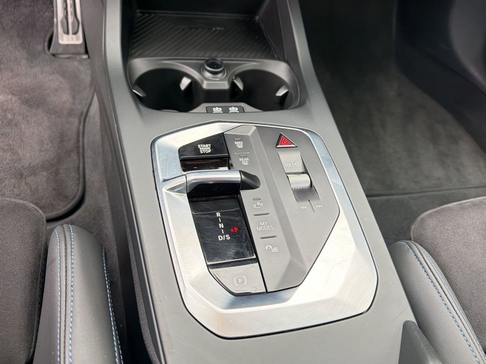 Certified 2025 BMW M235i xDrive w/ M Performance Package image 23