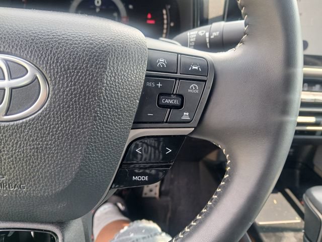 Used 2025 Toyota Camry SE w/ Multimedia Upgrade Package FWD image 31