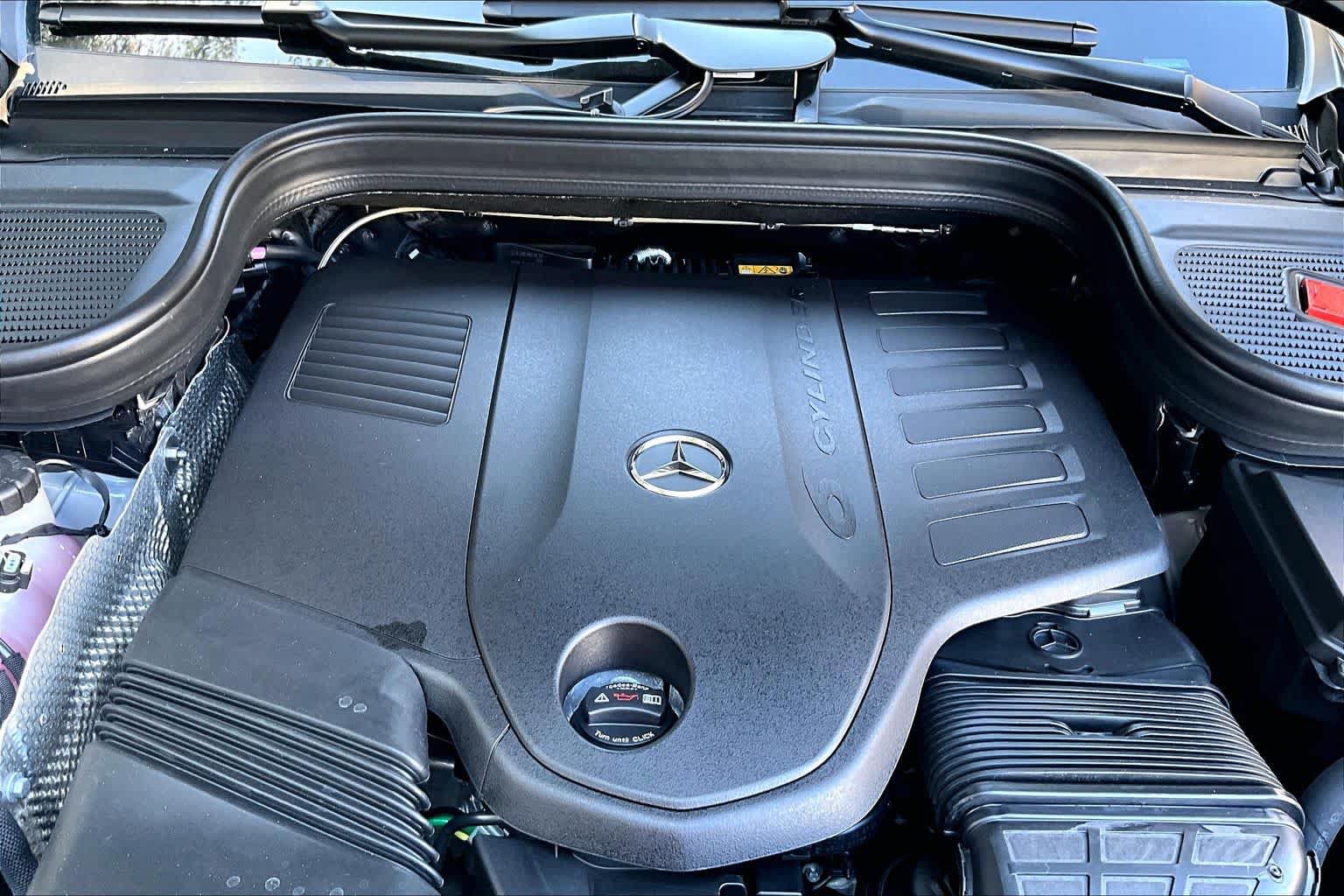 New 2026 Mercedes-Benz GLS 450 4MATIC image 15
