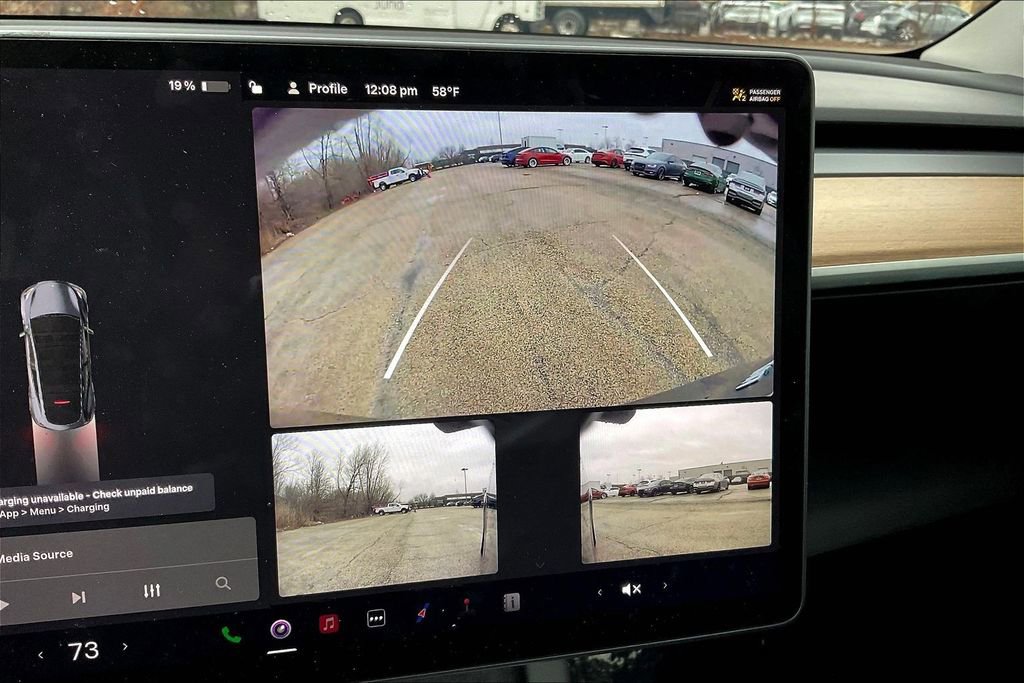 Used 2021 Tesla Model Y Long Range image 14