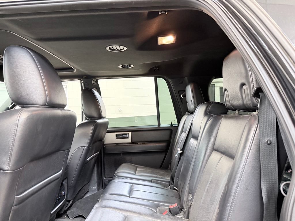 Used 2015 Ford Expedition EL Limited w/ Equipment Group 301A AWD/4WD image 22