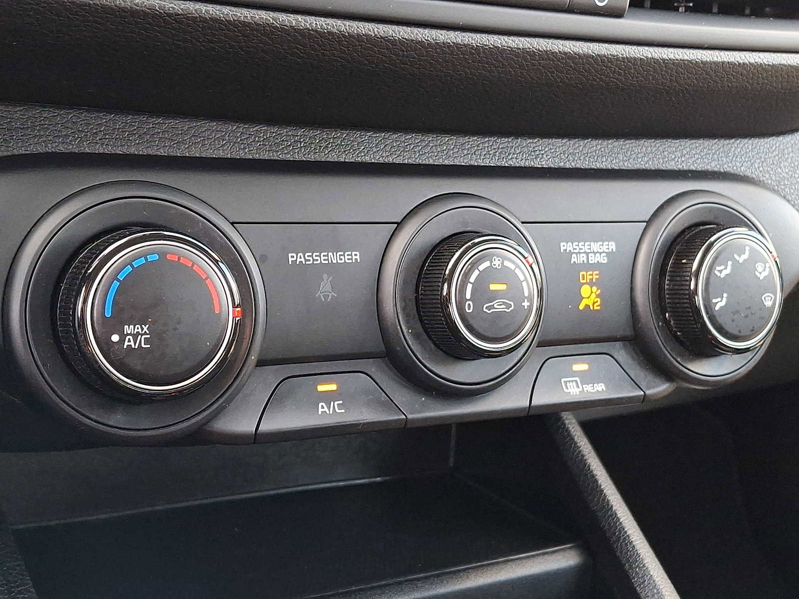 Used 2023 Kia Forte LXS w/ LXS Technology Package image 13