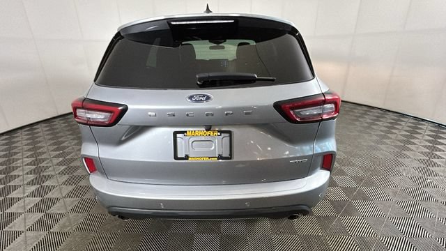 Used 2024 Ford Escape ST-Line w/ Tech Pack #1 AWD/4WD image 3