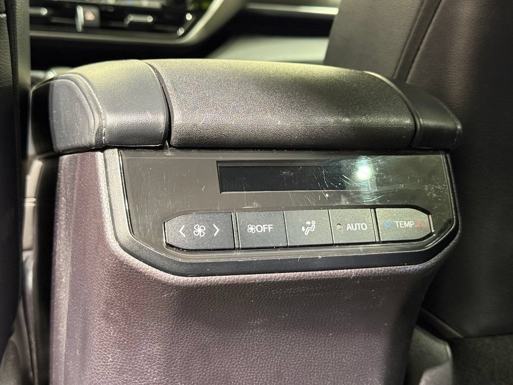 Certified 2021 Toyota Highlander Limited AWD/4WD image 22