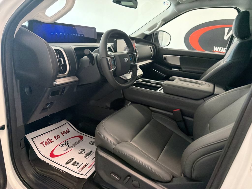 New 2027 Ford Expedition Max Active RWD image 10