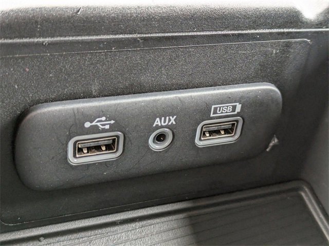 Used 2024 RAM 1500 Classic SLT image 24