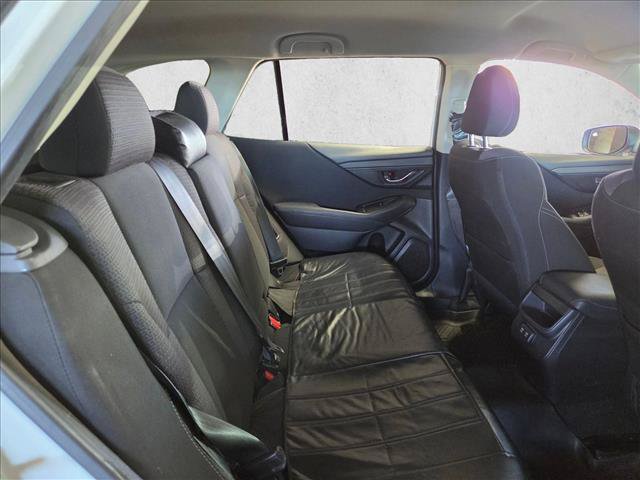 Used 2020 Subaru Outback Premium AWD/4WD image 17