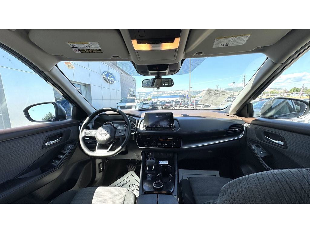 Used 2022 Nissan Rogue SV image 12