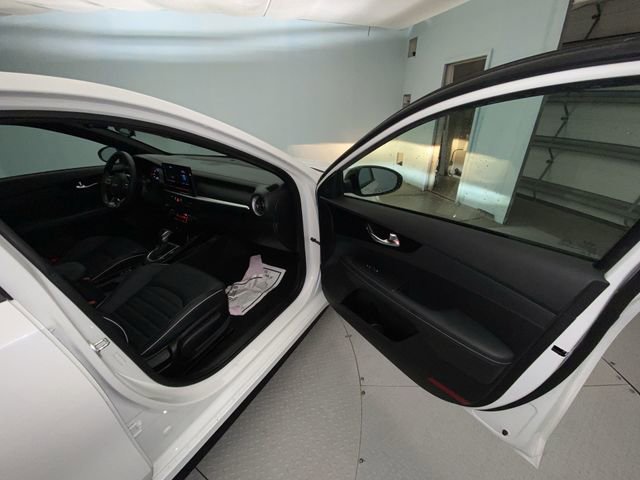 Used 2023 Kia Forte GT-Line w/ GT-Line Premium Package FWD image 25