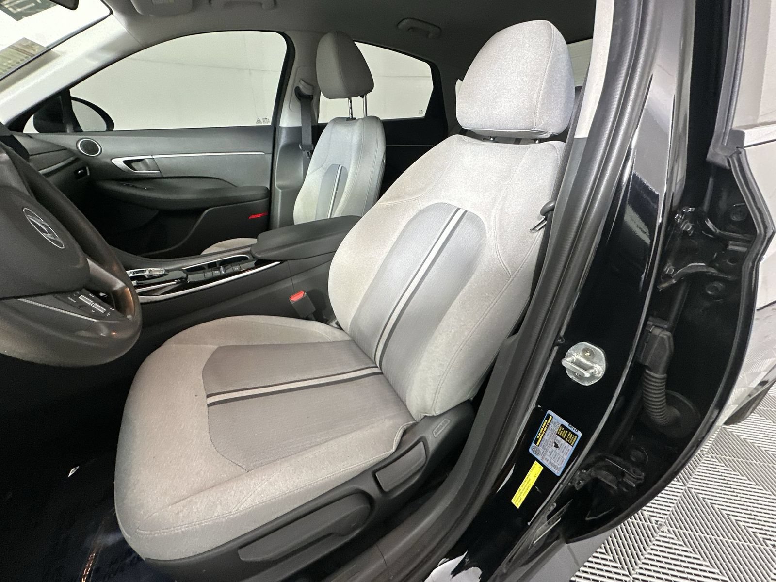 Used 2020 Hyundai Sonata SE FWD image 11