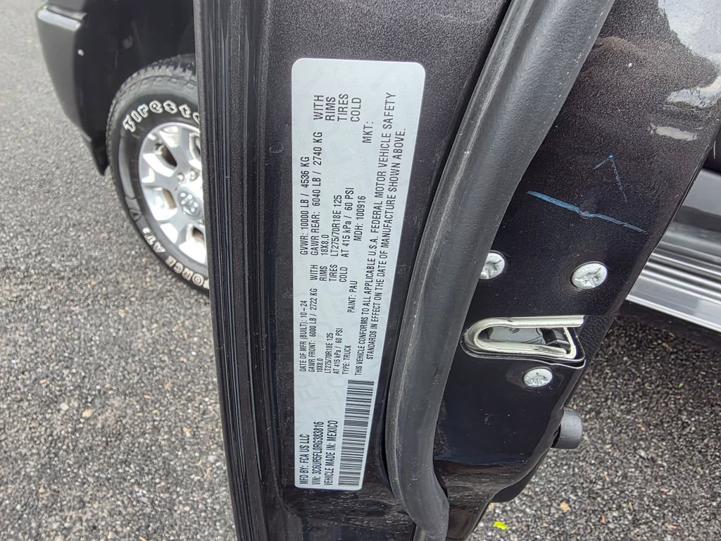 Used 2024 RAM 2500 Laramie AWD/4WD image 26