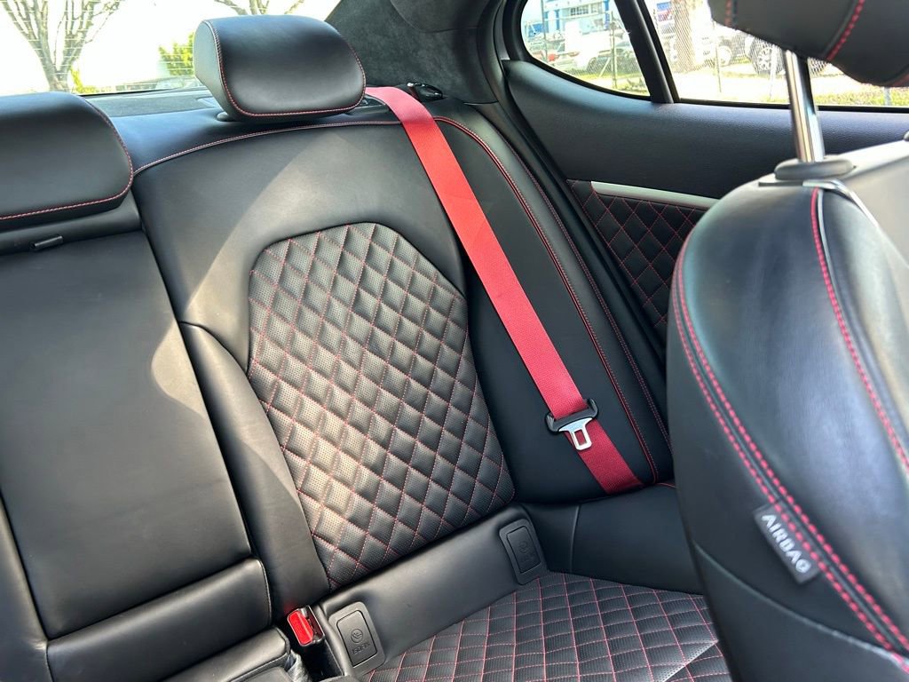 Used 2023 Genesis G70 3.3T w/ Sport Prestige Package image 16