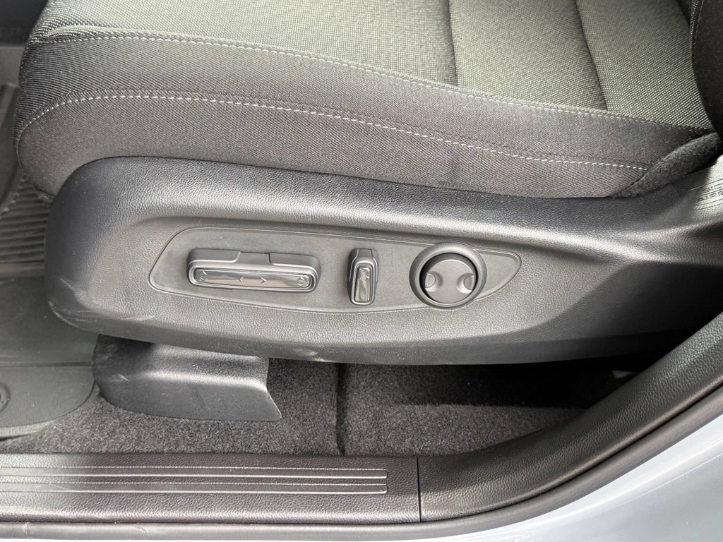 Certified 2026 Honda CR-V EX image 26