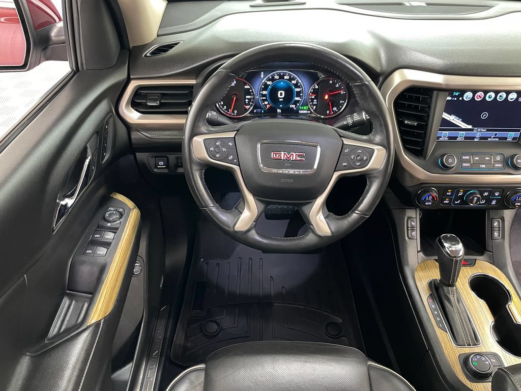 Certified 2018 GMC Acadia Denali w/ Technology Package AWD/4WD image 27