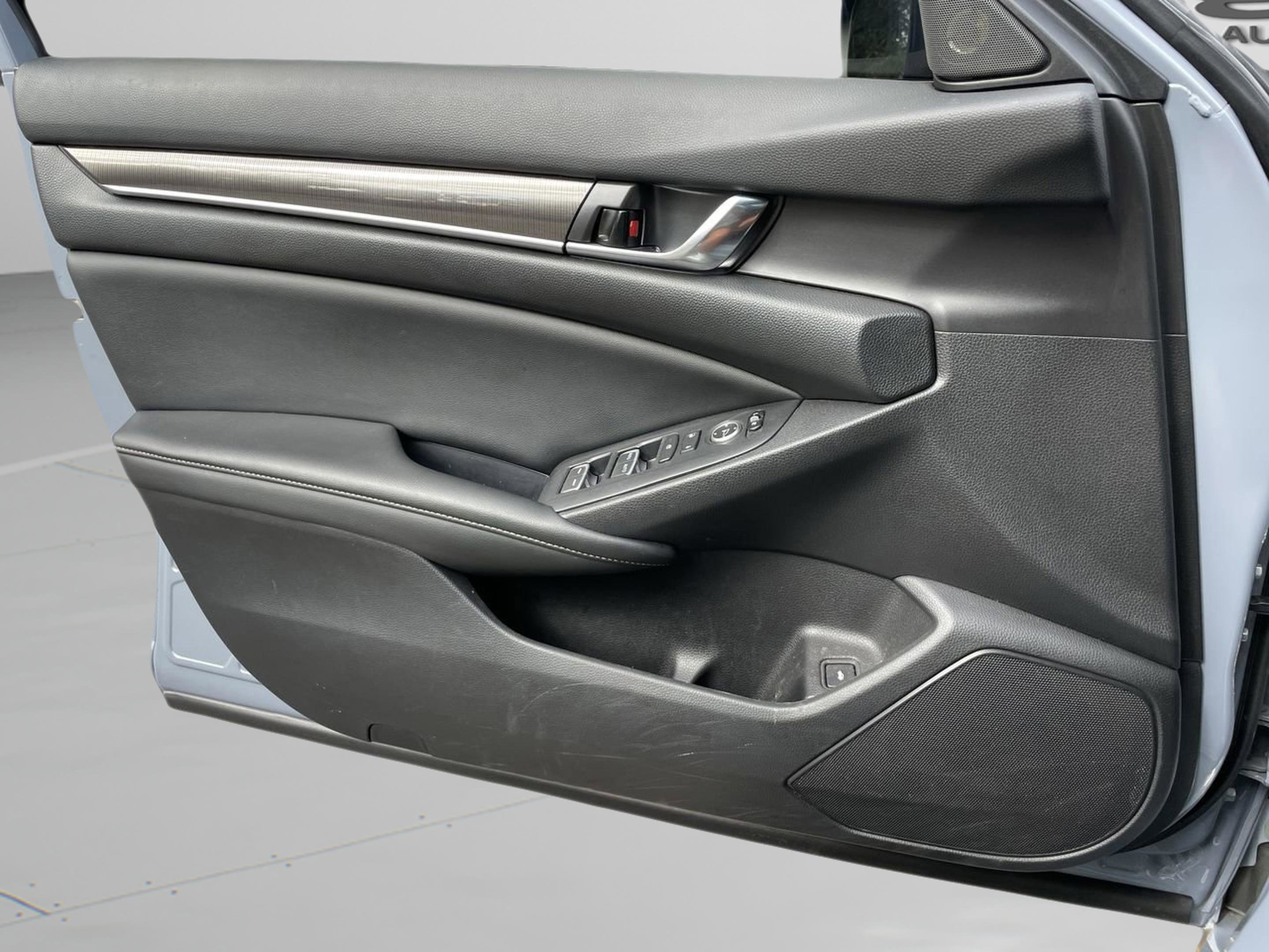 Used 2022 Honda Accord Sport image 26