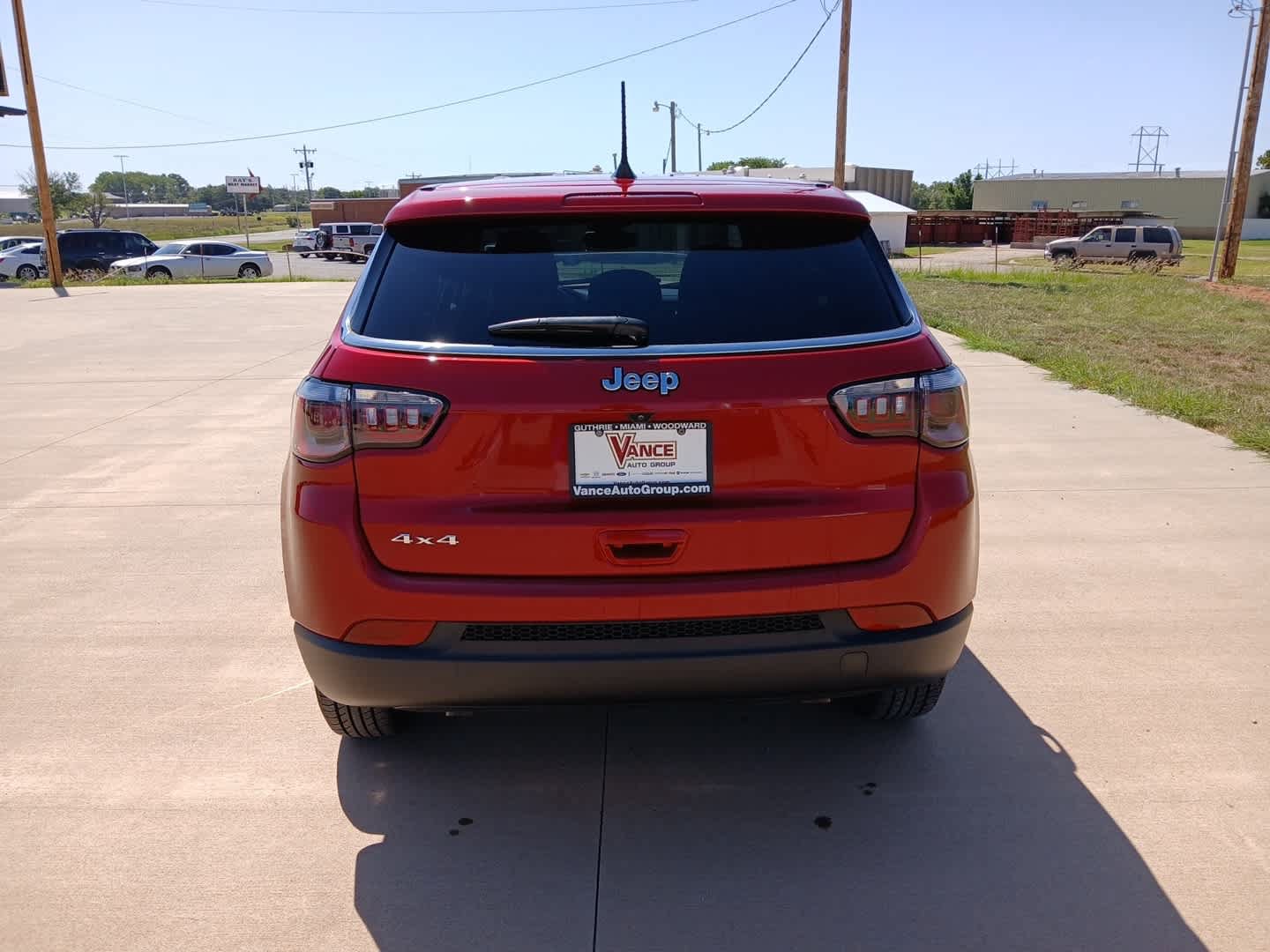 Used 2025 Jeep Compass Sport AWD/4WD image 4