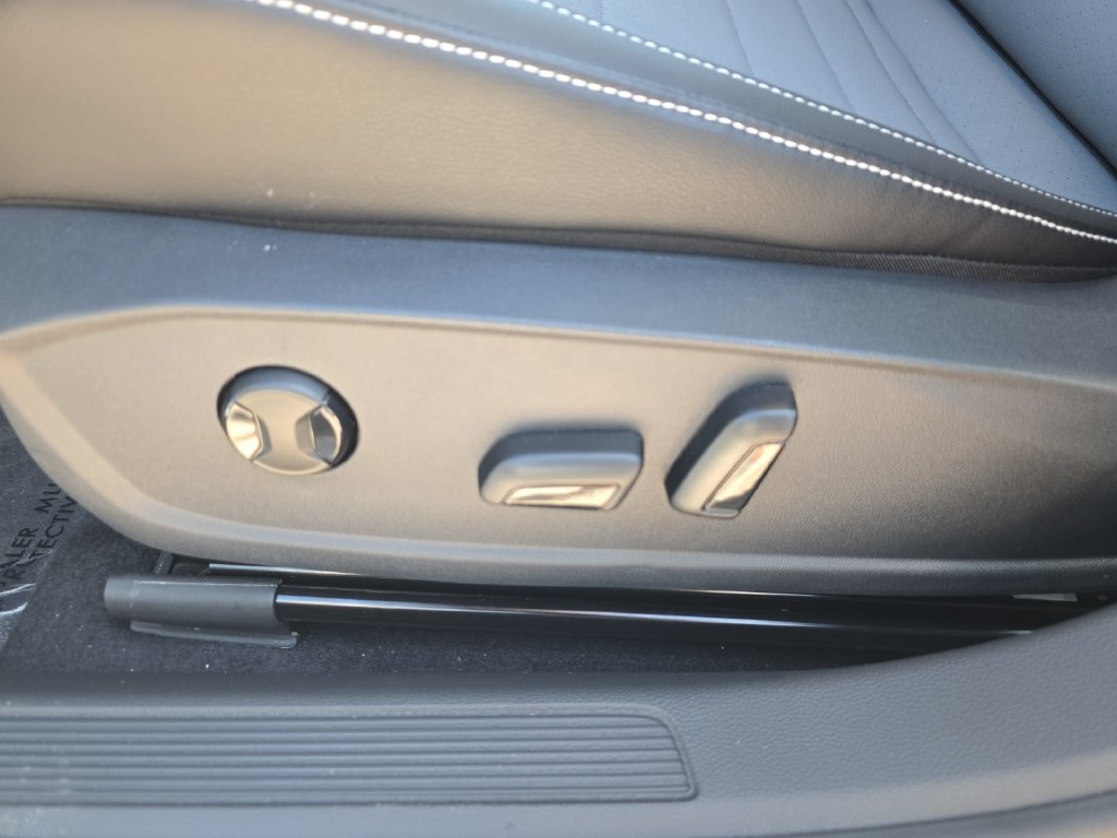 New 2027 Volkswagen Jetta SE FWD image 20