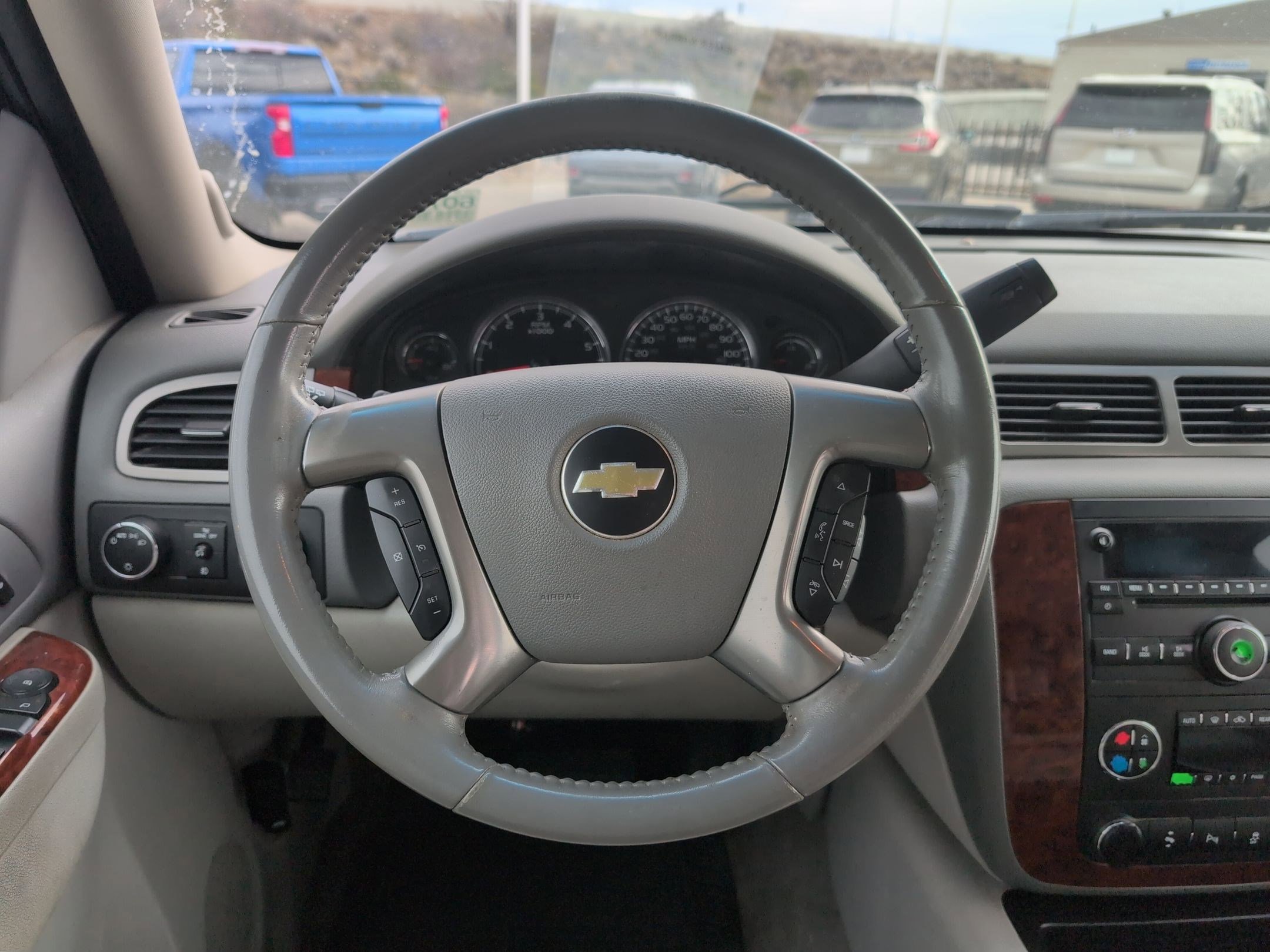 Used 2012 Chevrolet Suburban LT image 14