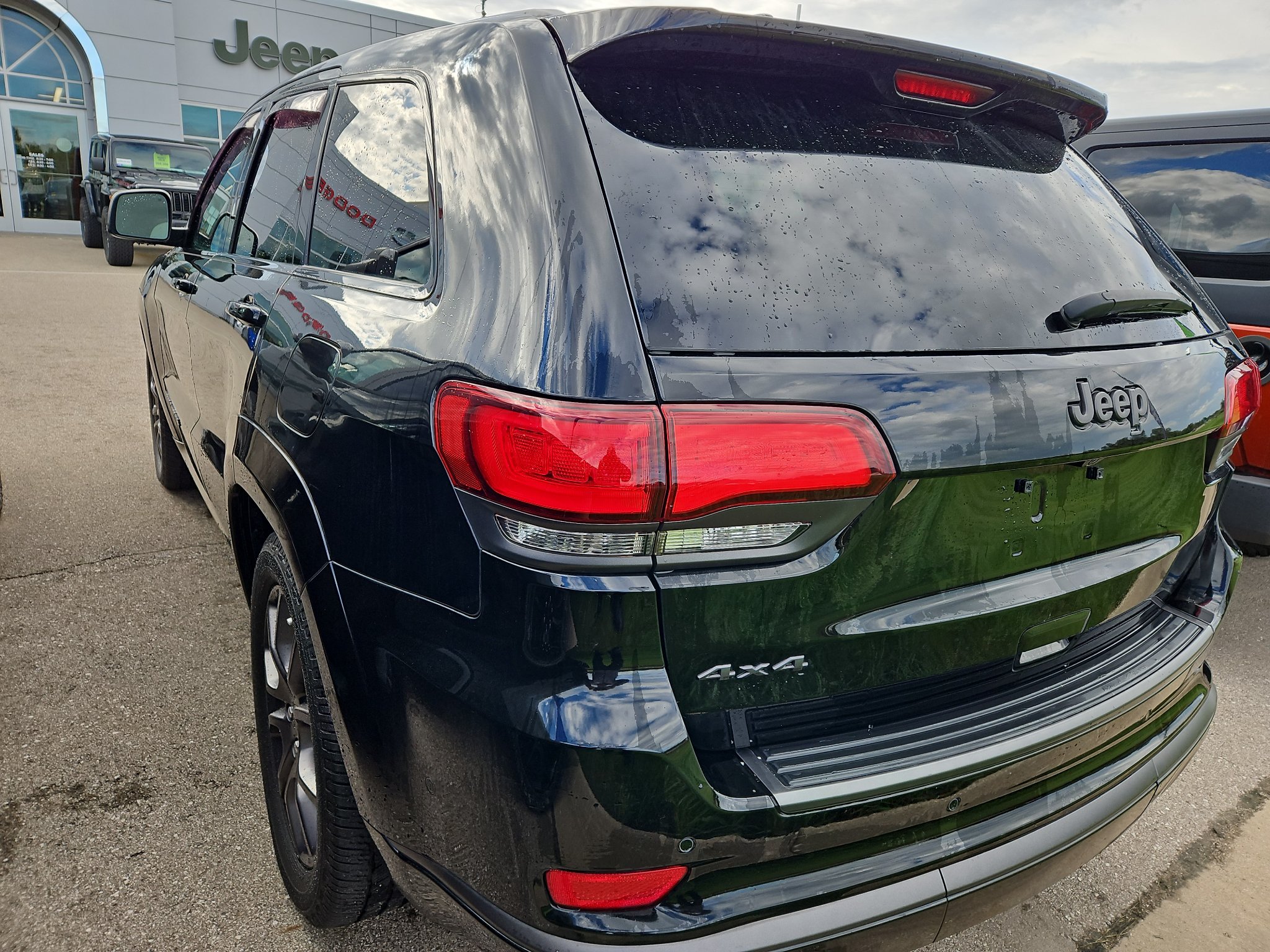Used 2021 Jeep Grand Cherokee High Altitude AWD/4WD image 5