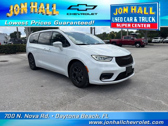 Used 2022 Chrysler Pacifica Touring-L w/ Uconnect Theater Family Group FWD image 1