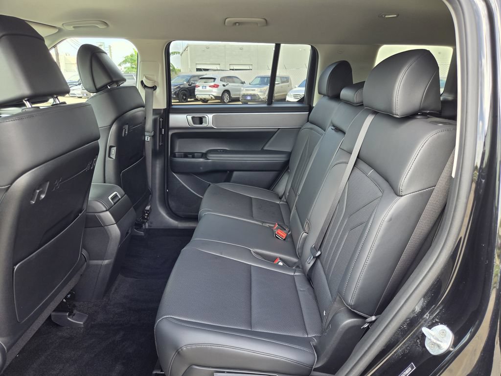 Used 2026 Hyundai Santa Fe SEL FWD image 28