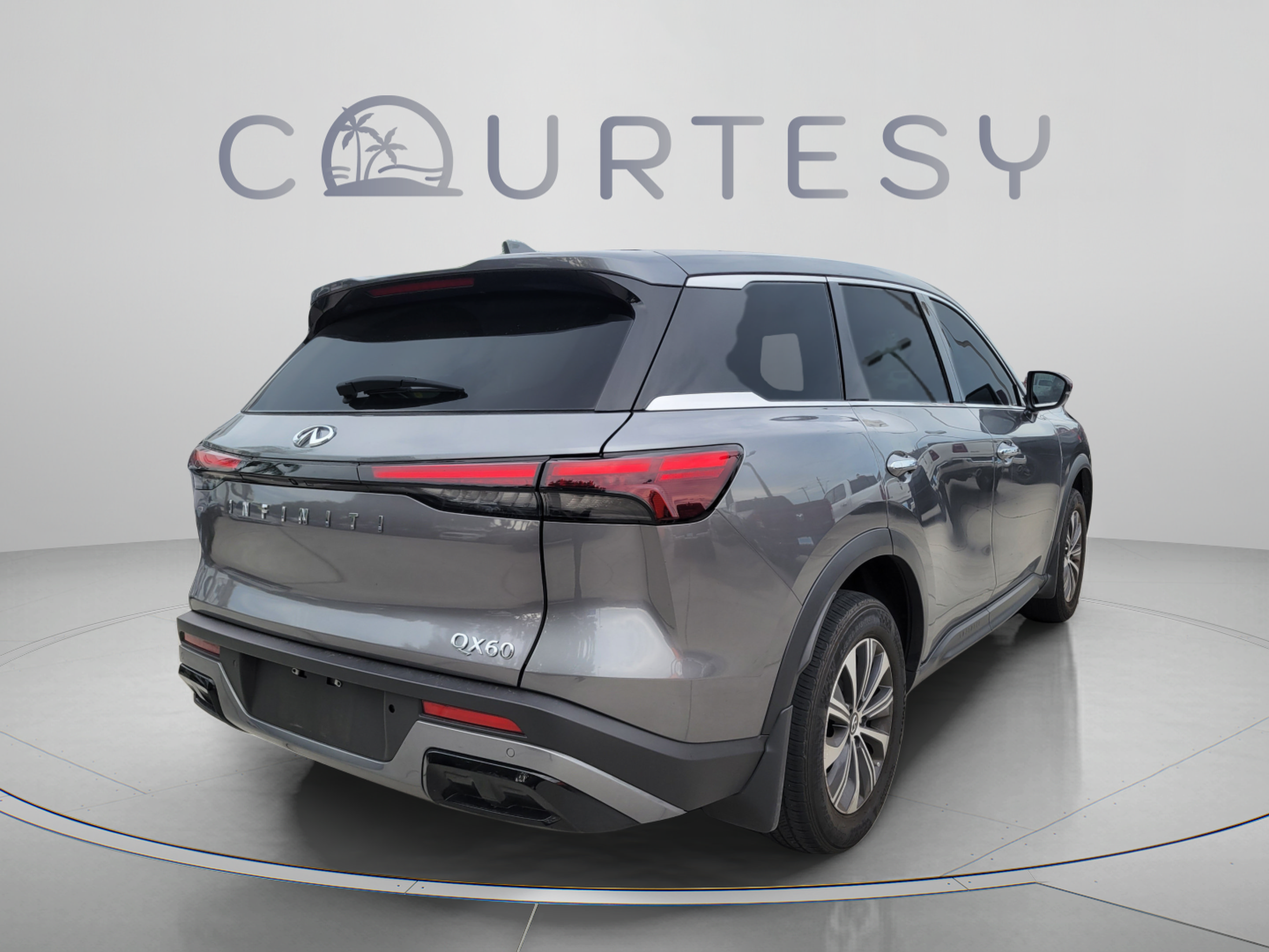 Used 2023 INFINITI QX60 Pure FWD image 3