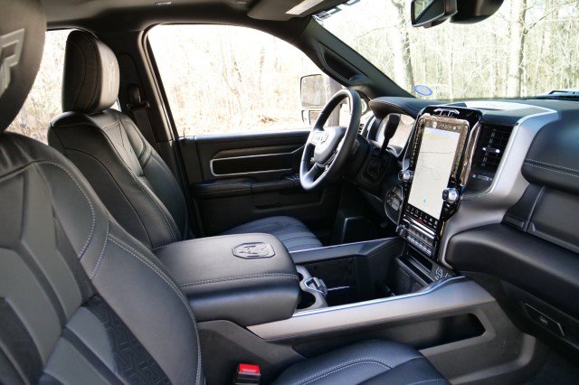 Used 2024 RAM 3500 Laramie w/ Night Edition image 51