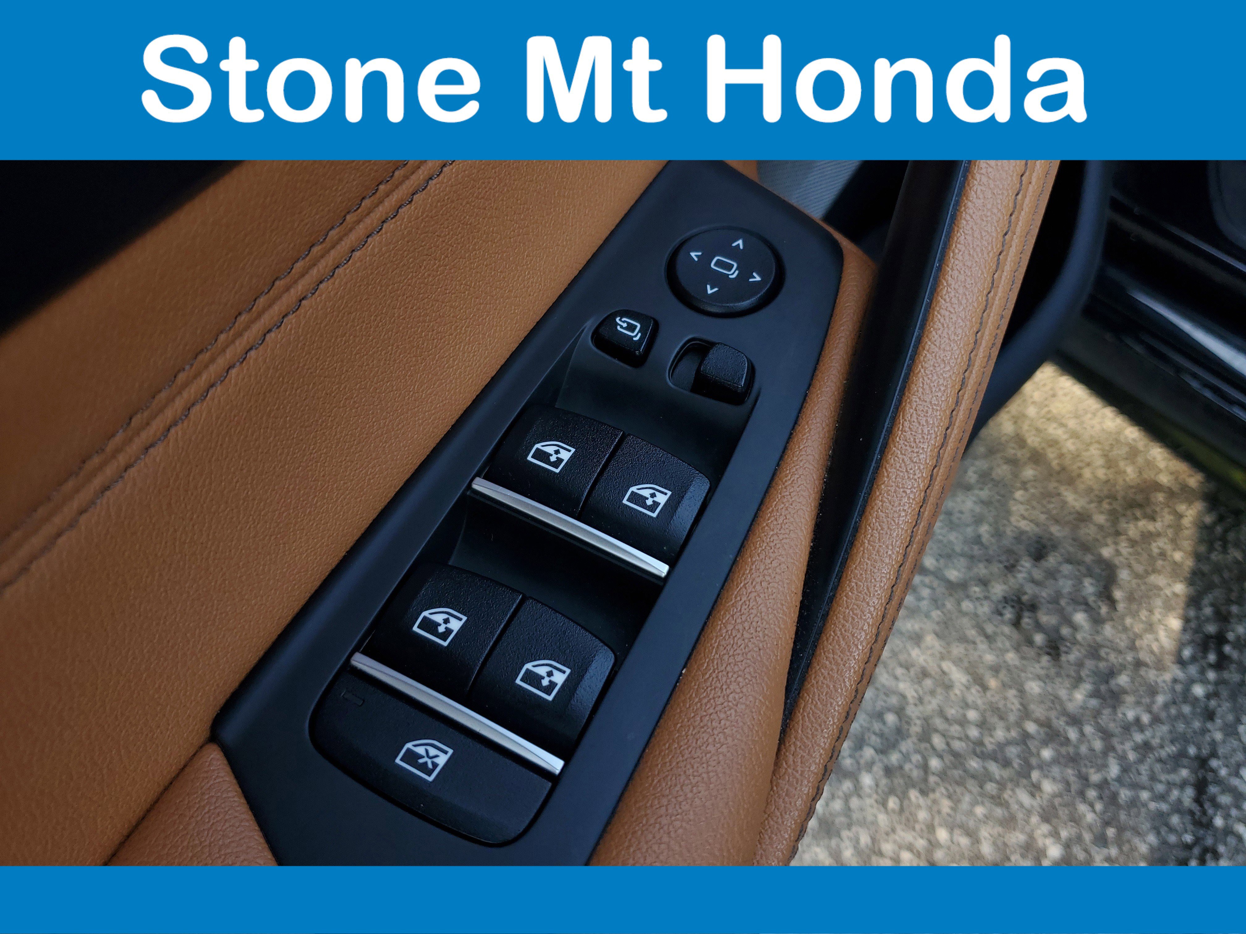 Used 2022 BMW 540i w/ M Sport Package image 18