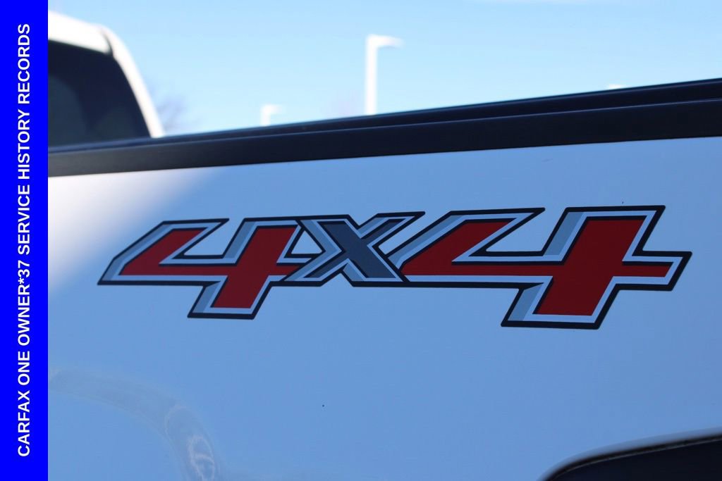 Used 2015 Chevrolet Silverado 2500 High Country w/ Duramax Plus Package image 11