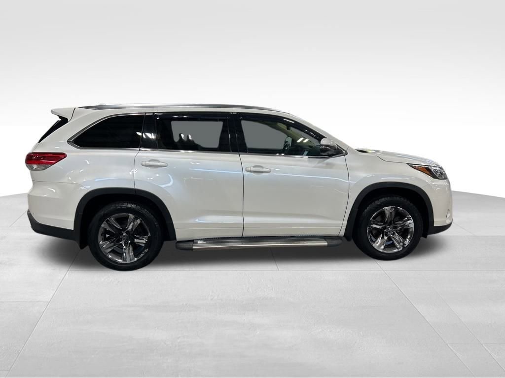 Used 2018 Toyota Highlander Limited Platinum image 11