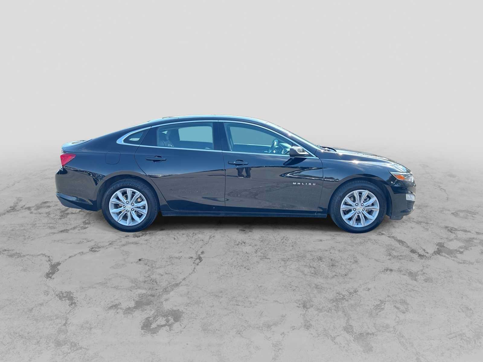 Used 2023 Chevrolet Malibu LT FWD image 9