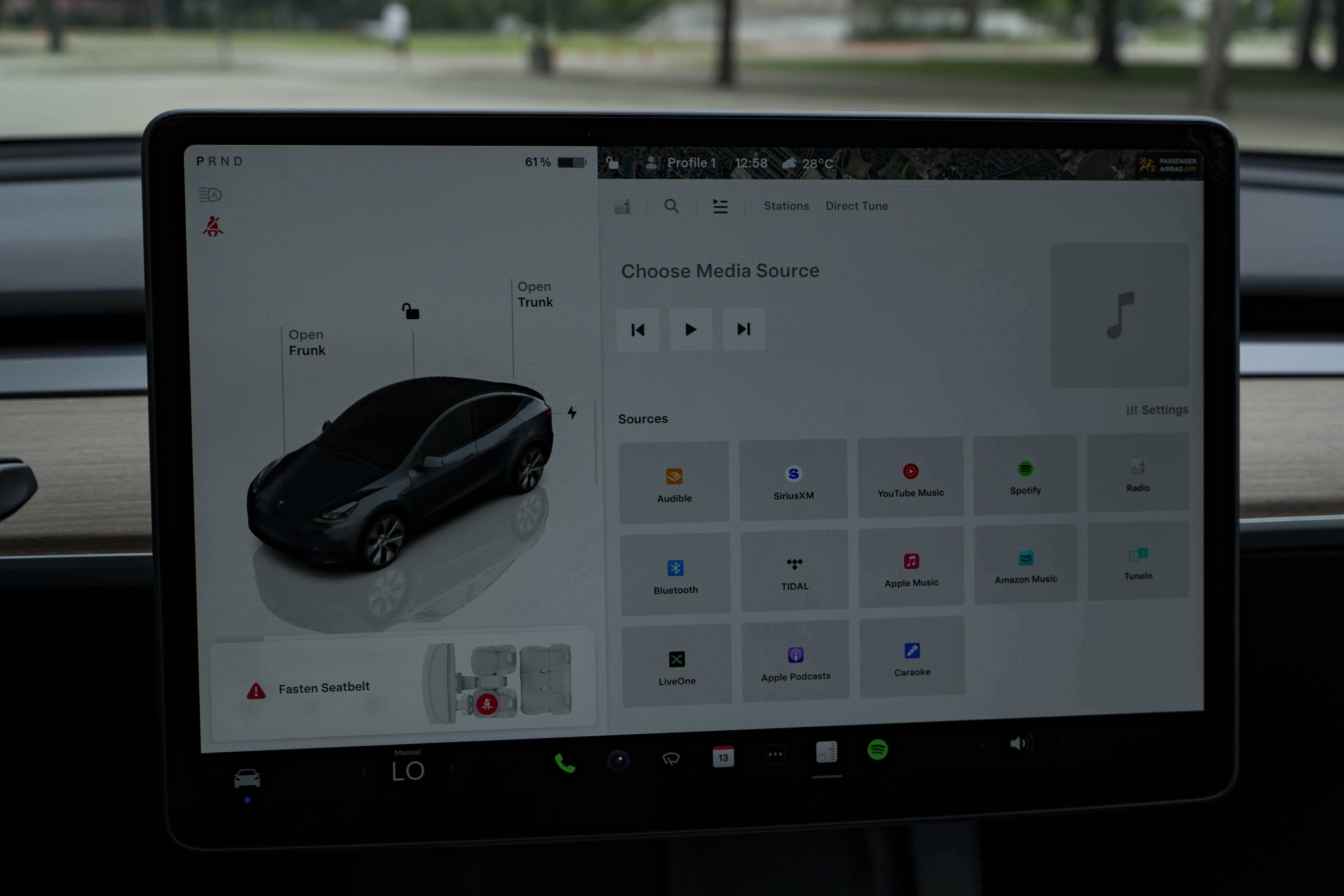Used 2023 Tesla Model Y AWD image 28