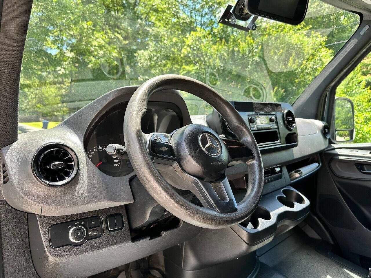 Used 2021 Mercedes-Benz Sprinter 2500 image 12