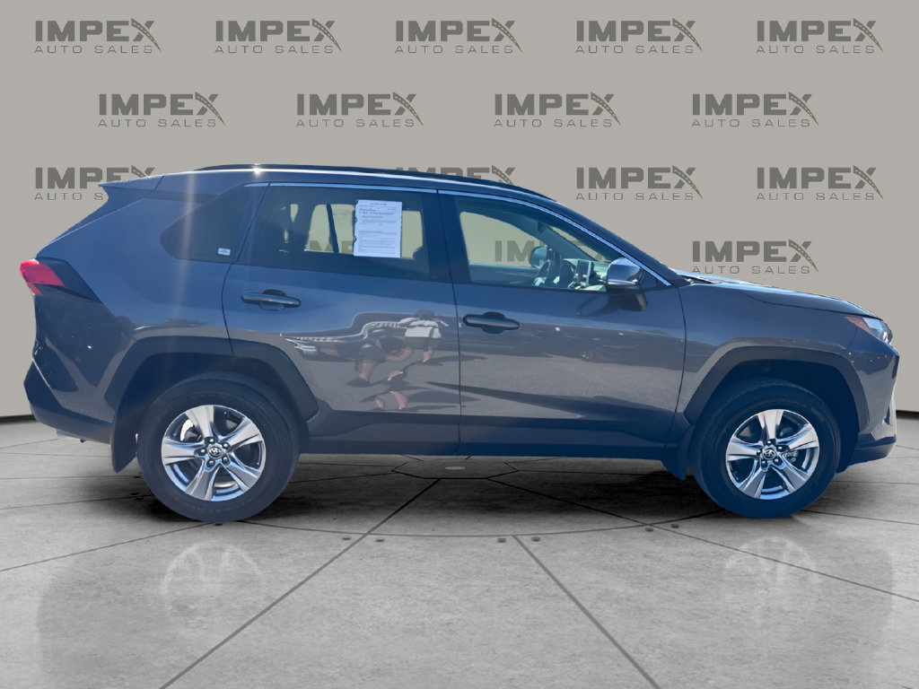 Used 2023 Toyota RAV4 XLE AWD/4WD image 6