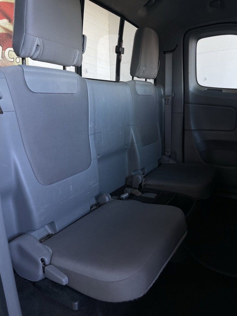 Used 2014 Toyota Tacoma 4x4 Access Cab V6 image 14